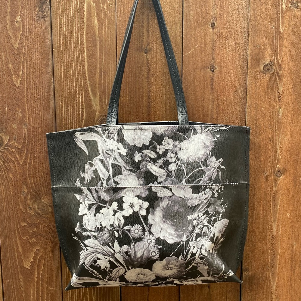 Elliott Lucca floral shoulder bag; black/white floral